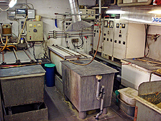 Dorure et argenture : bains de l'atelier d'electrolyse